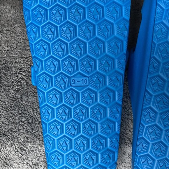 Slides - Picture 7 of 8